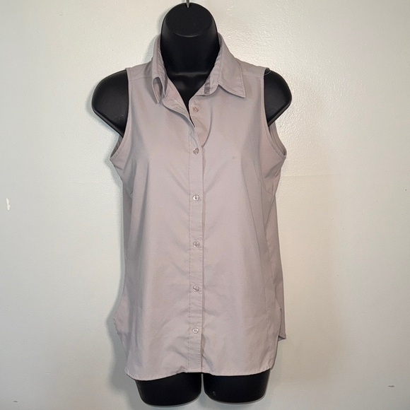 Columbia Sportswear Company Tops - Columbia Women's Sleeveless Button-Down Shirt Size XS Soft Gray Athletic Hiking
